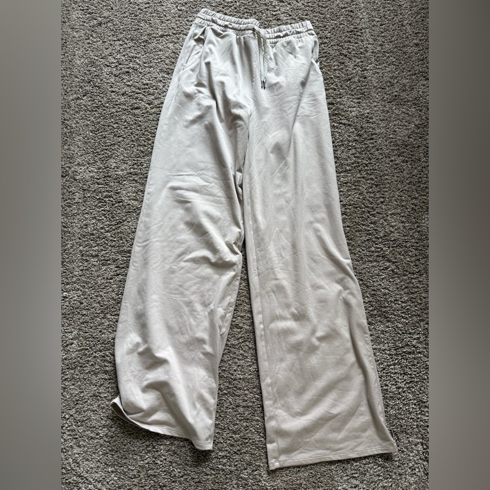 Vuori Light Gray Wide-Leg Lounge Pants